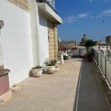 Апартаменты Terrazza Santo Oronzo Лечче Экстерьер фото